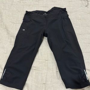 Athleta running capris - black - GREAT condition!